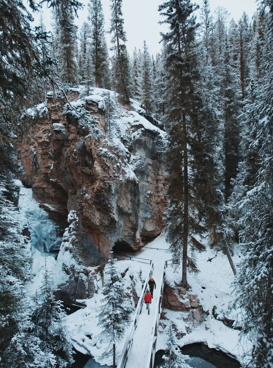 2019_BanffNationalPark_Hiking_JakeDyson_result