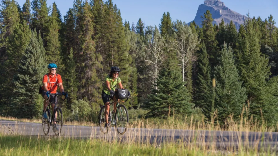 Bow Valley Parkway Cycle from the Juniper Hotel