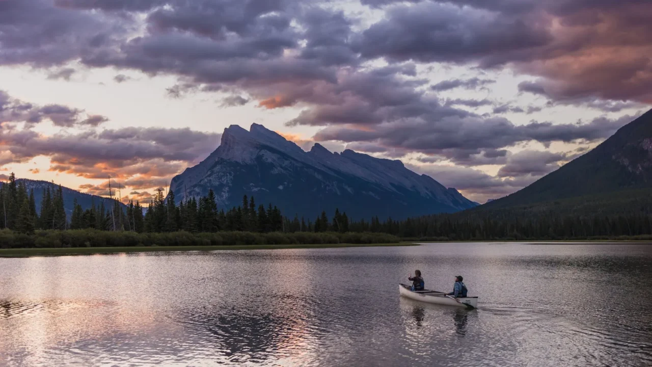 Paddling on Vermilion Lakes, 5 minutes cycle from the Juniper