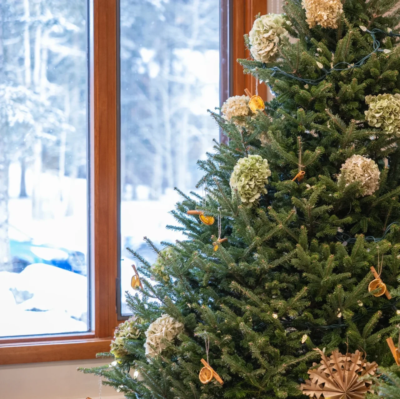 A snowy Christmas at the Juniper Bistro
