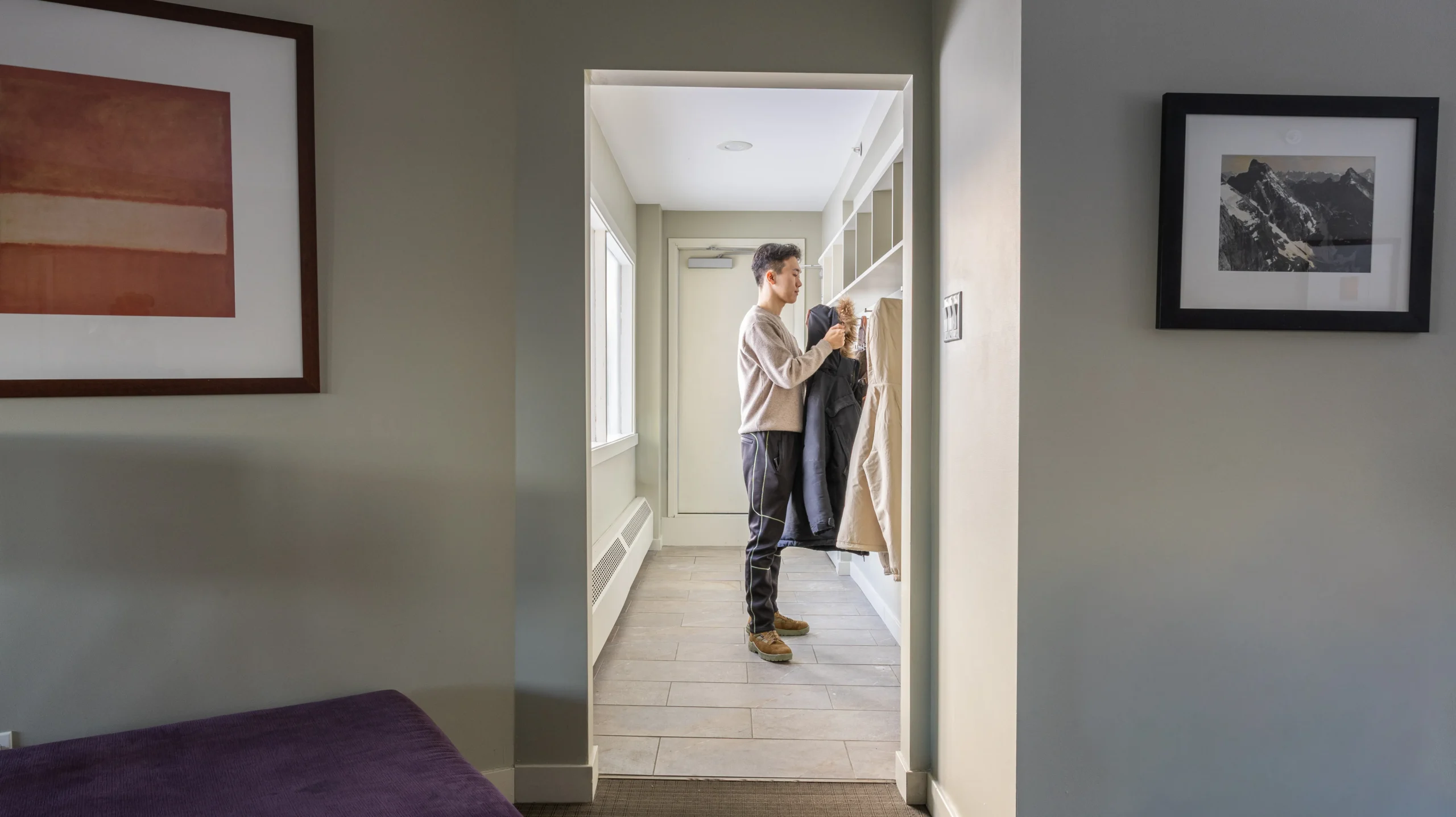 The hallway in the 3-bedroom suite