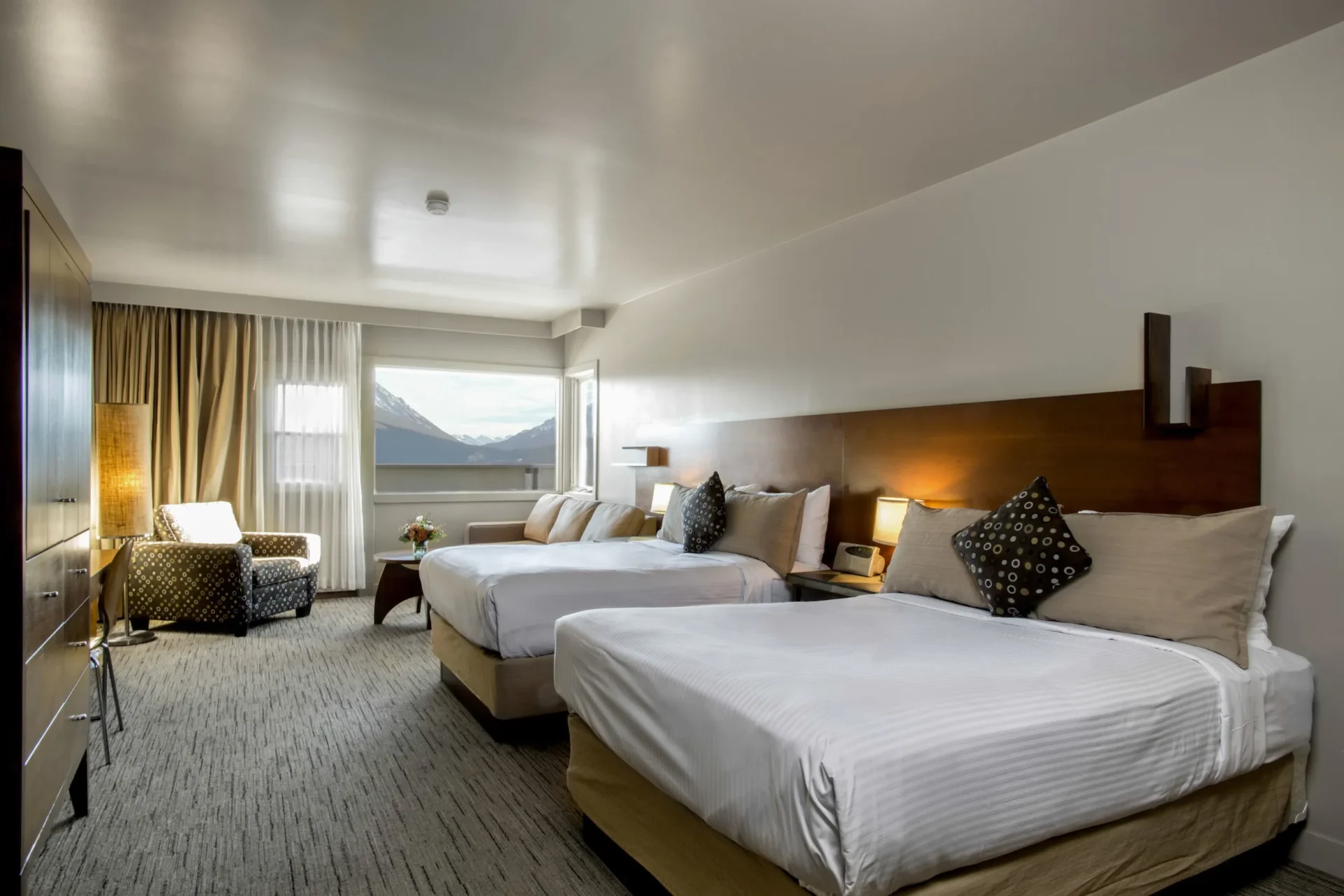 The Queen Deluxe room offers sweeping valley views