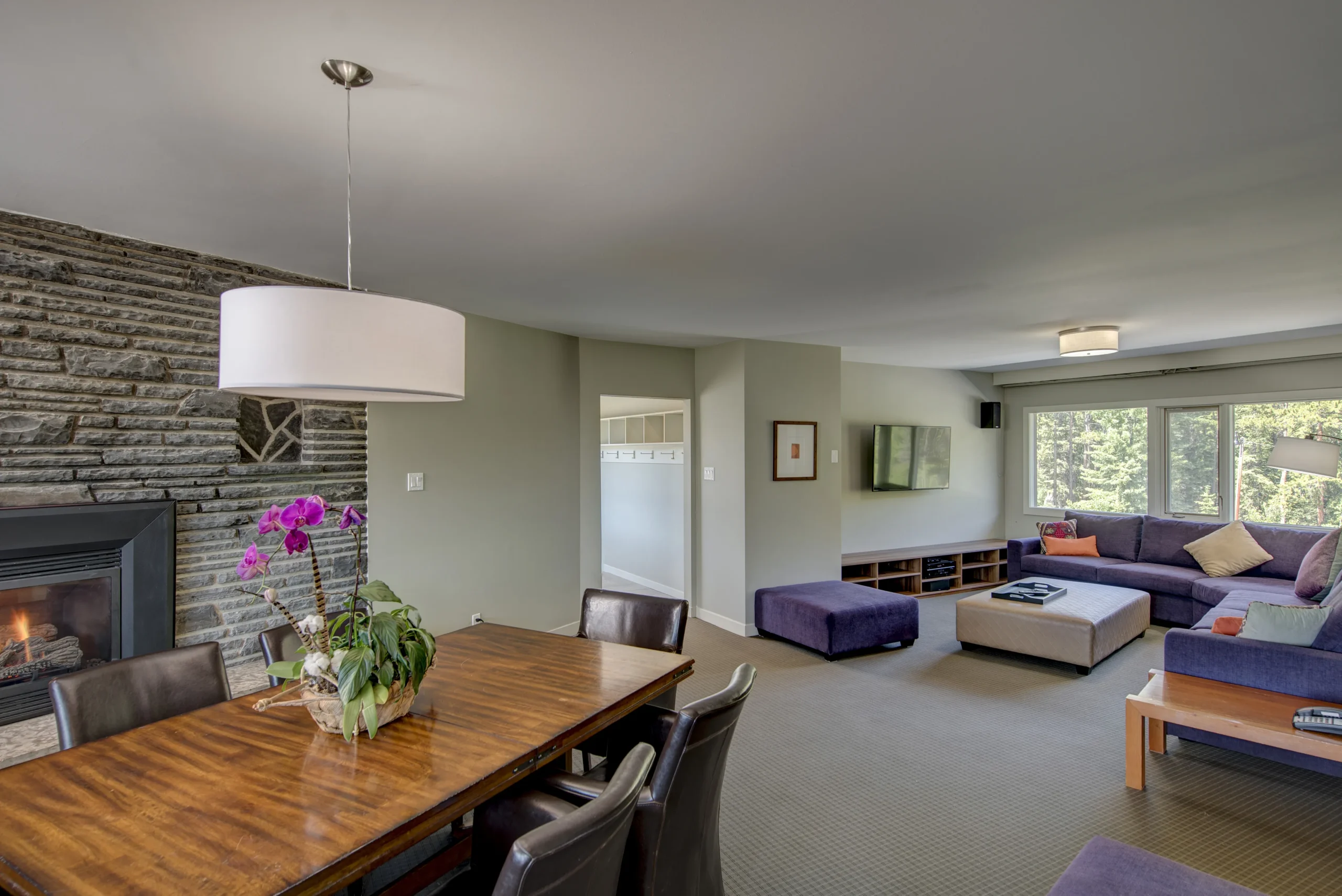 The lounge area of the 3-bedroom suite