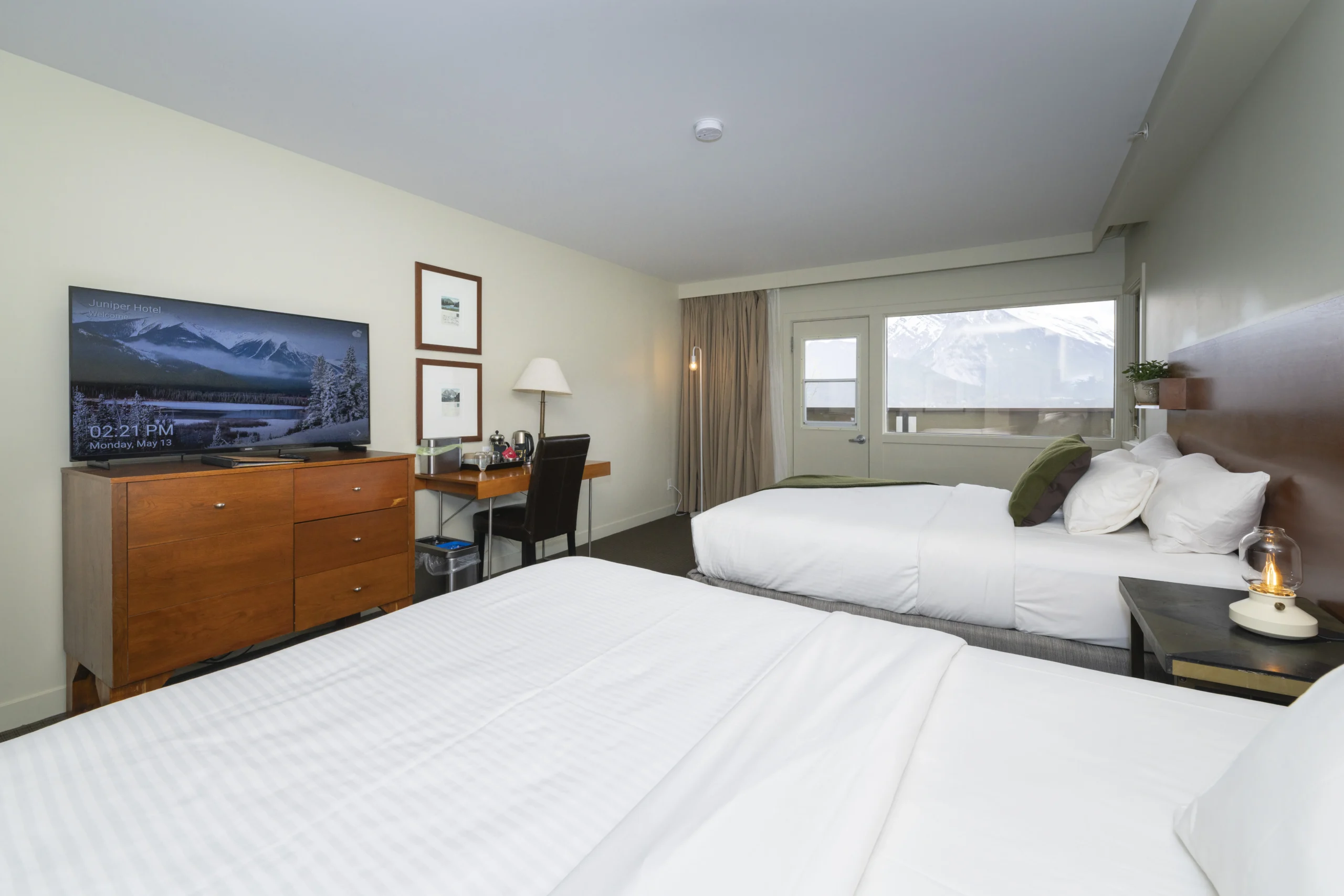 The Queen Deluxe room offers sweeping valley views