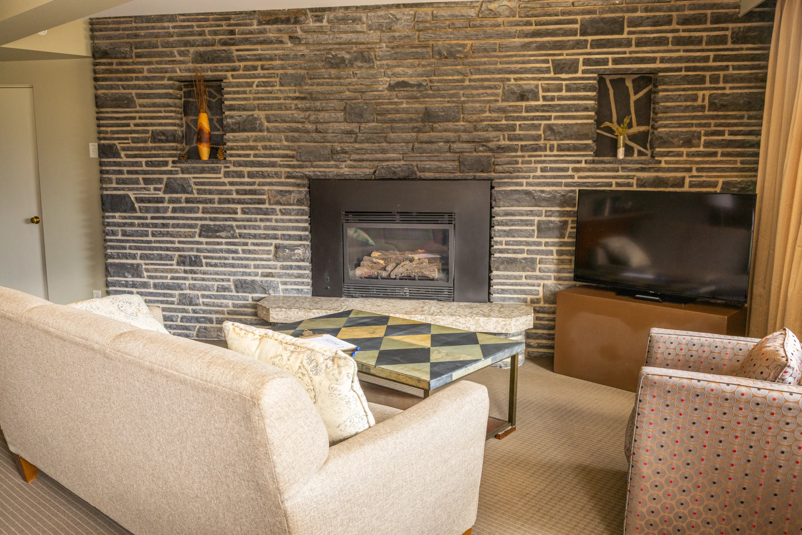The Juniper King Fireplace Suite is comfortable and cosy
