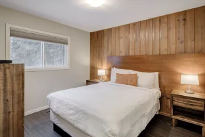 Primary bedroom in Banff cabin